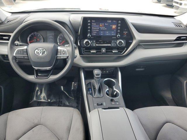 used 2020 Toyota Highlander car, priced at $25,880