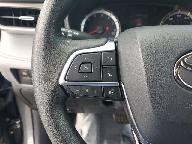 used 2020 Toyota Highlander car, priced at $25,880