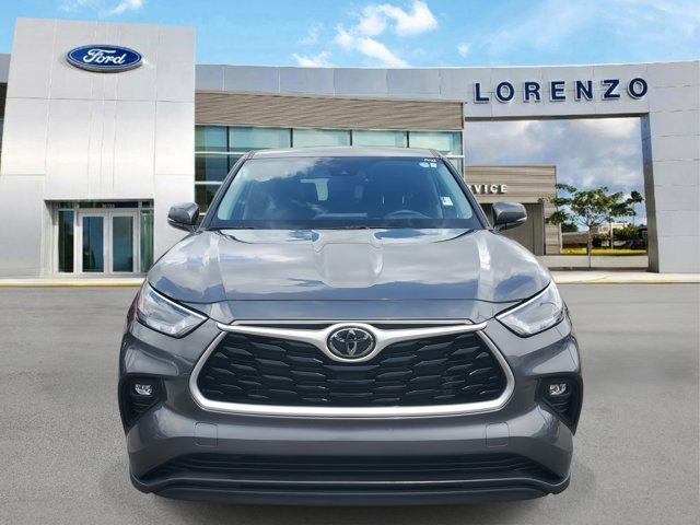 used 2023 Toyota Highlander car, priced at $30,880