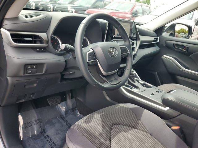used 2023 Toyota Highlander car, priced at $30,880