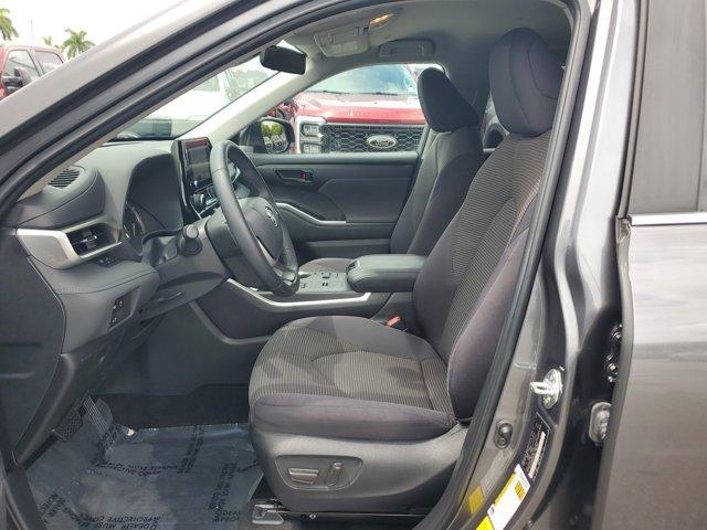 used 2023 Toyota Highlander car, priced at $30,880