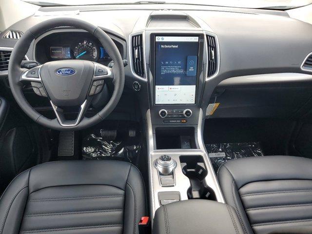 new 2024 Ford Edge car, priced at $33,670