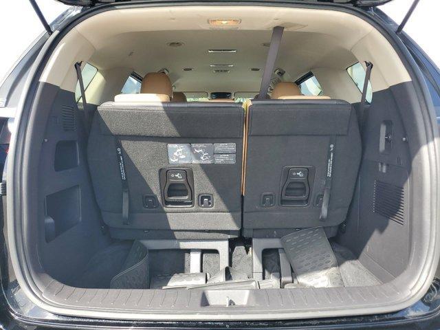 used 2023 Kia Carnival car, priced at $29,990