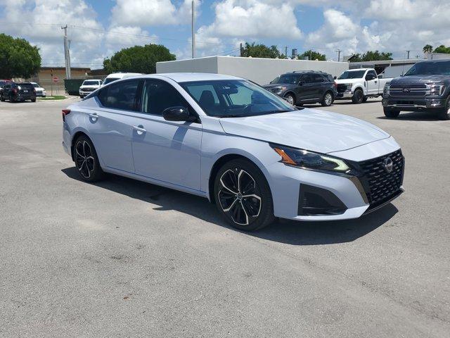used 2023 Nissan Altima car, priced at $21,880