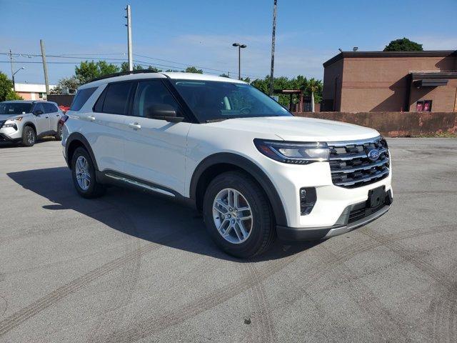 new 2025 Ford Explorer car, priced at $40,095