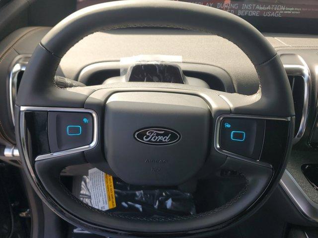 new 2025 Ford Expedition car, priced at $75,520