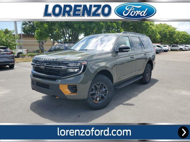 new 2025 Ford Expedition car, priced at $77,025