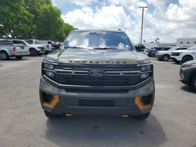 new 2025 Ford Expedition car, priced at $77,025