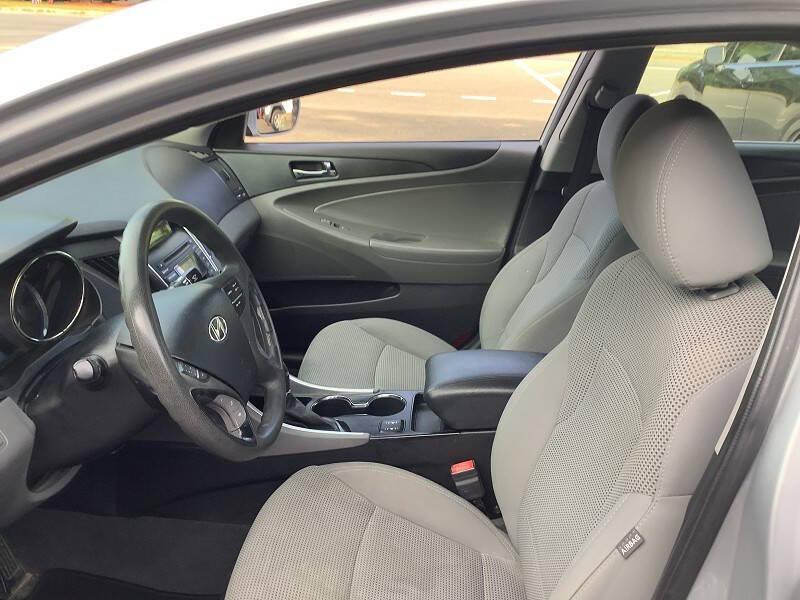 used 2013 Hyundai Sonata car, priced at $7,900