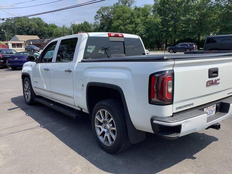 used 2018 GMC Sierra 1500 car, priced at $22,900