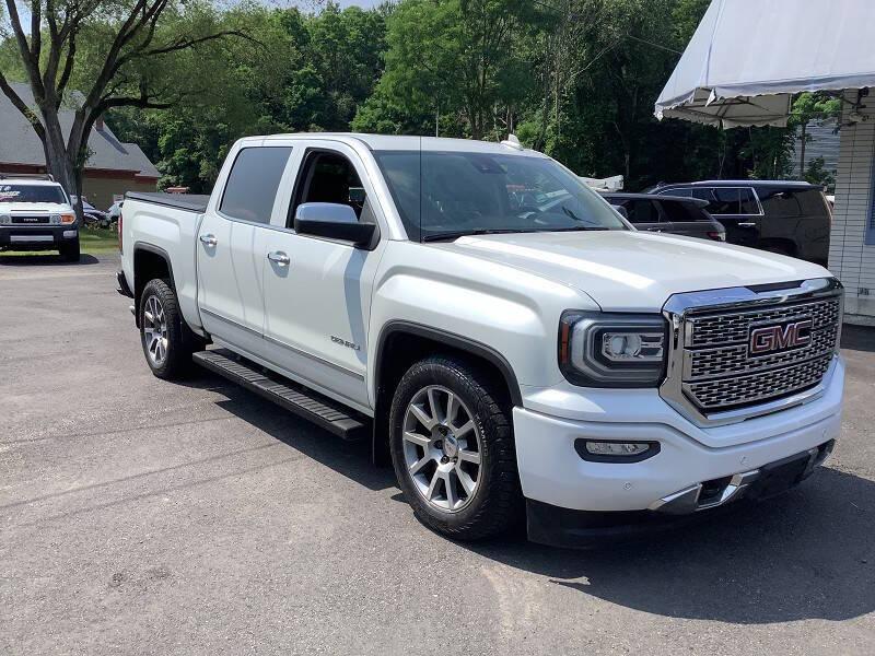used 2018 GMC Sierra 1500 car, priced at $22,900