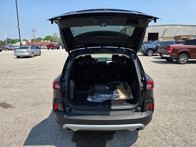 new 2025 Ford Escape car, priced at $33,945
