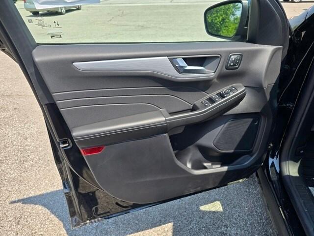 new 2025 Ford Escape car, priced at $33,945