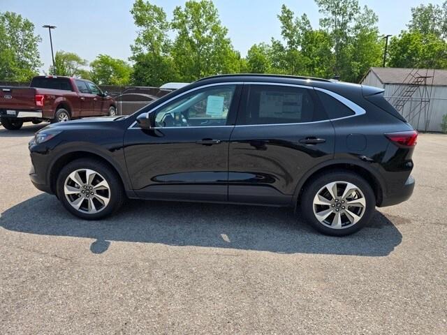 new 2025 Ford Escape car, priced at $33,945