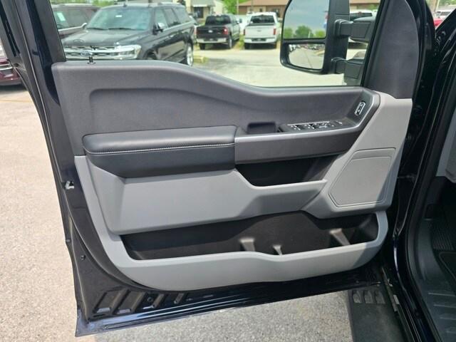new 2025 Ford F-350 car, priced at $66,955