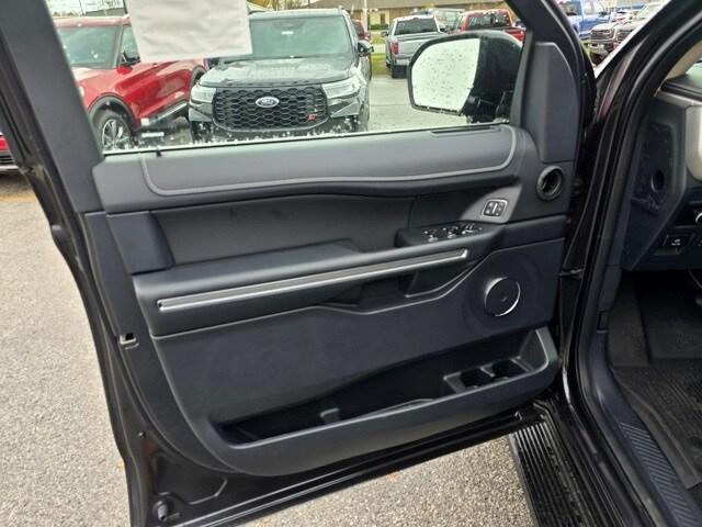 new 2024 Ford Expedition car, priced at $64,321
