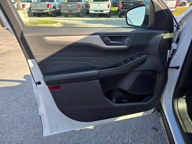 used 2022 Ford Escape car, priced at $24,565