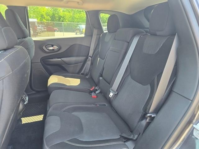used 2015 Jeep Cherokee car, priced at $11,500