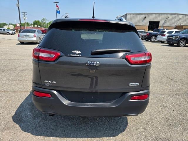 used 2015 Jeep Cherokee car, priced at $11,500