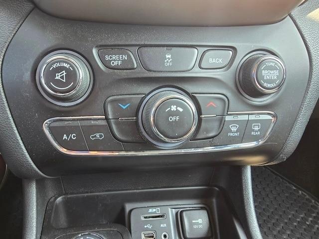 used 2015 Jeep Cherokee car, priced at $11,500