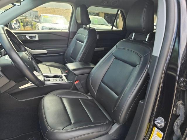 used 2023 Ford Explorer car, priced at $30,899