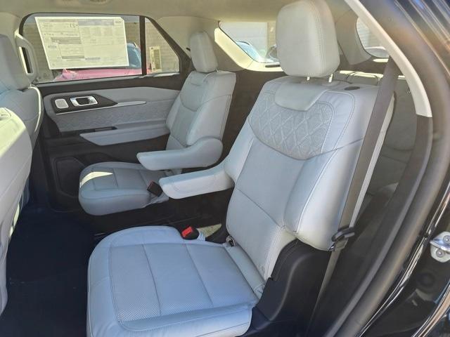 new 2025 Ford Explorer car, priced at $55,583