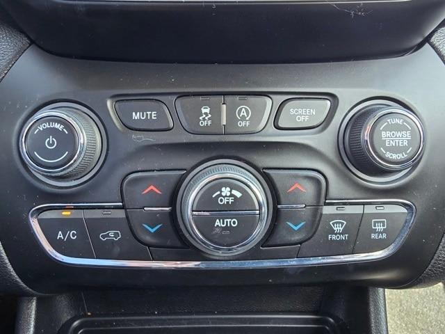 used 2019 Jeep Cherokee car, priced at $17,569