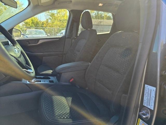 new 2025 Ford Escape car, priced at $33,431
