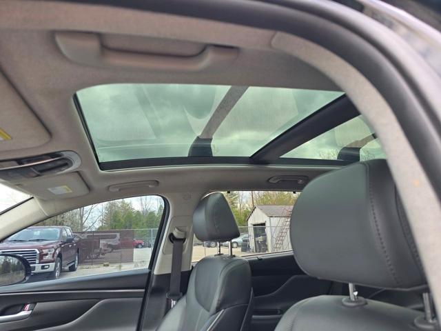 used 2022 Hyundai Santa Fe car, priced at $27,000