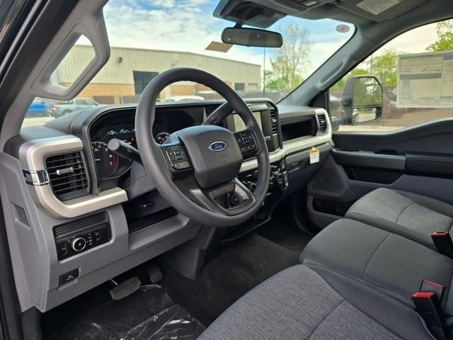 new 2025 Ford F-350 car, priced at $57,410