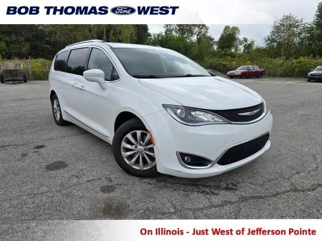 used 2018 Chrysler Pacifica car, priced at $15,837