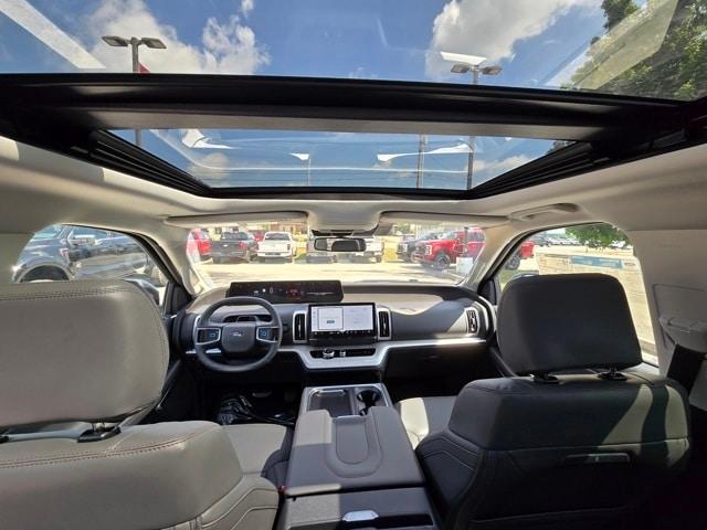 new 2025 Ford Expedition car, priced at $69,905
