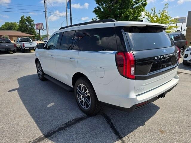 new 2025 Ford Expedition car, priced at $69,905