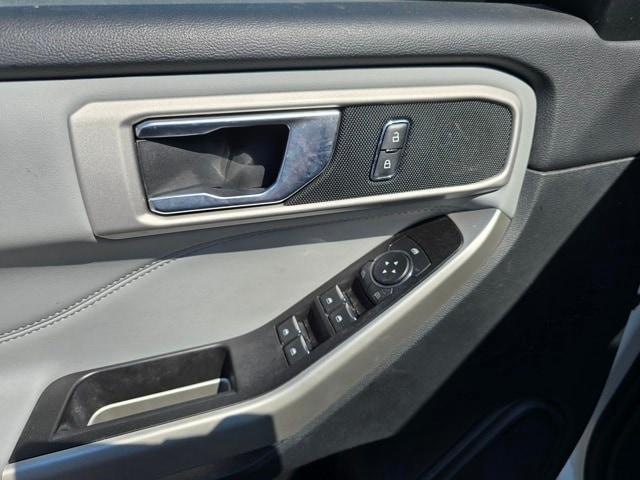 used 2022 Ford Explorer car, priced at $29,999