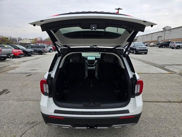 new 2025 Ford Explorer car, priced at $45,599