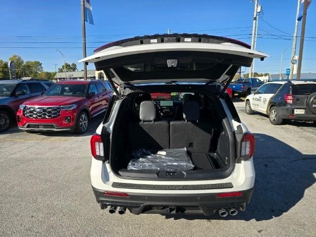 new 2025 Ford Explorer car, priced at $58,595