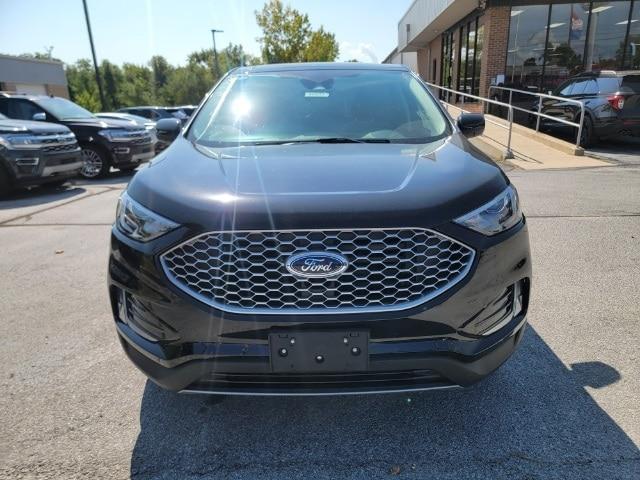 new 2024 Ford Edge car, priced at $42,429