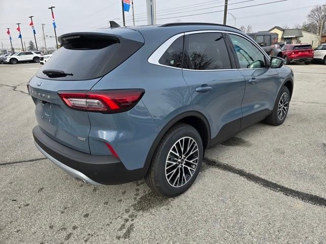 new 2025 Ford Escape car, priced at $45,180