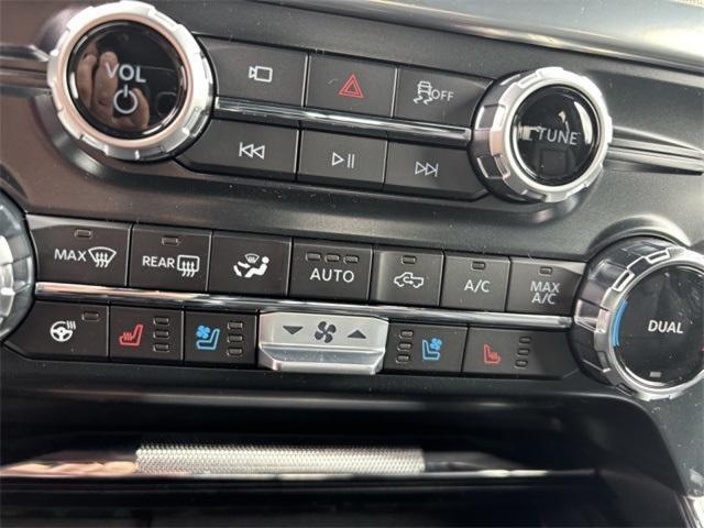 new 2025 Ford F-150 car, priced at $70,600