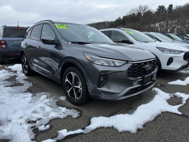 used 2023 Ford Escape car, priced at $28,992