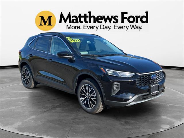 new 2025 Ford Escape PHEV car, priced at $44,222