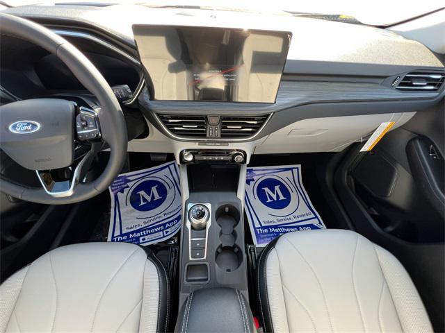 new 2025 Ford Escape PHEV car, priced at $44,222