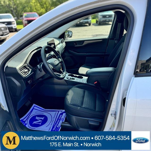 new 2025 Ford Escape car, priced at $30,282