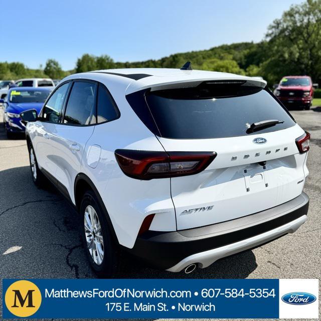 new 2025 Ford Escape car, priced at $30,282