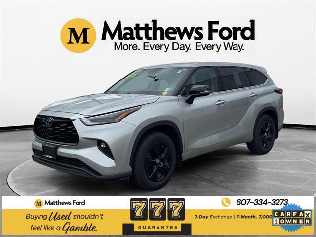 used 2022 Toyota Highlander car, priced at $26,572