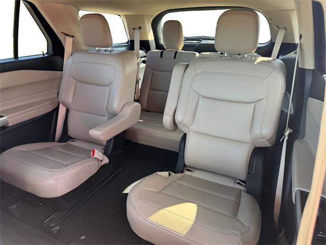used 2022 Ford Explorer car