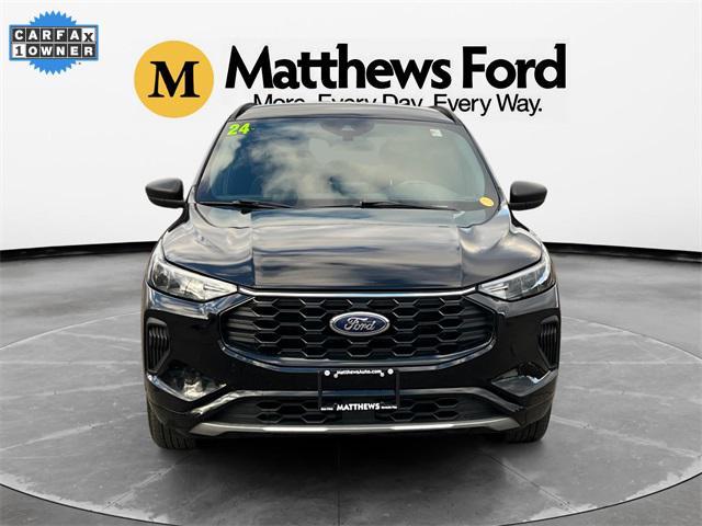 used 2024 Ford Escape car, priced at $22,550