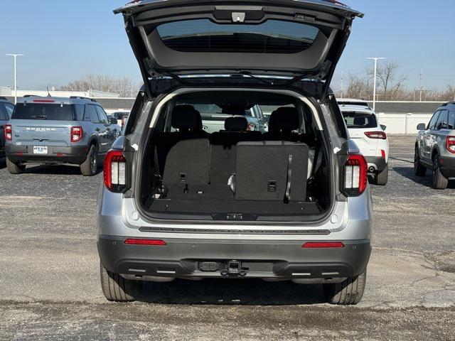 new 2025 Ford Explorer car, priced at $41,835