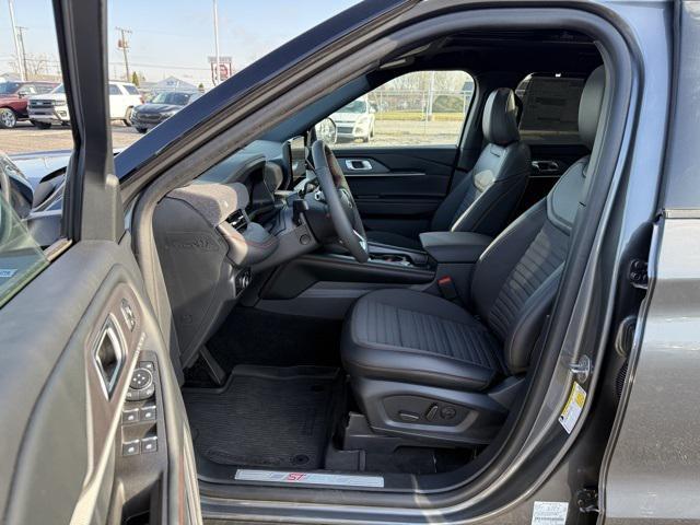 new 2025 Ford Explorer car, priced at $55,565