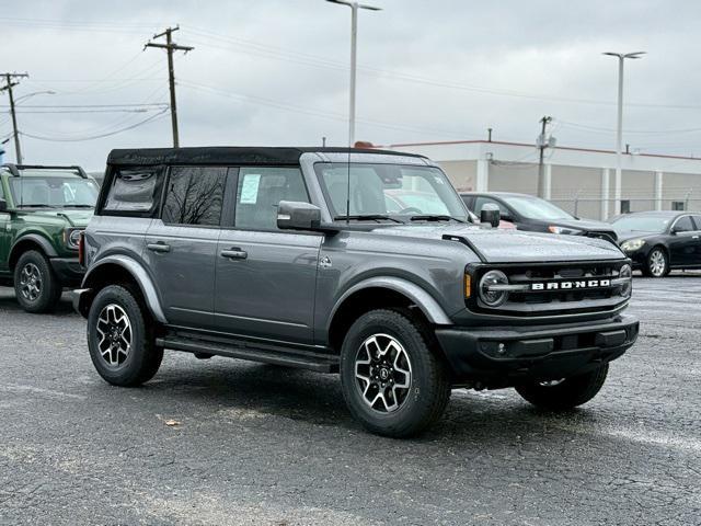 new 2024 Ford Bronco car, priced at $51,605